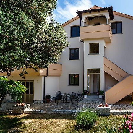 Rimbaldo Apartments Krk Town Exterior foto