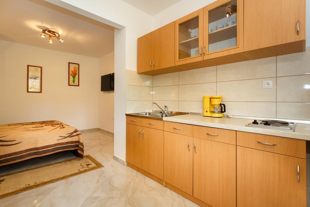 Rimbaldo Apartments Krk Town Exterior foto